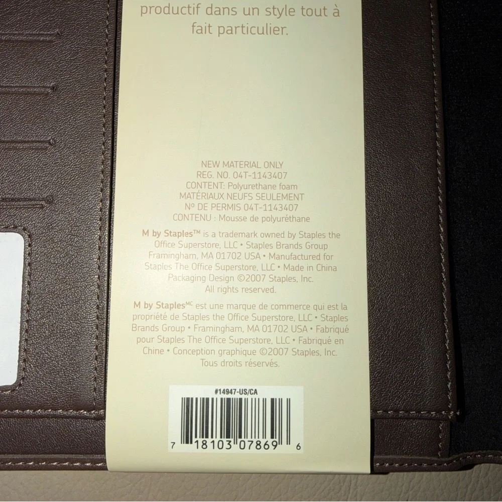 New Padfolio Brown Leather with Notepad, M by Staples with Interior Slit Pockets